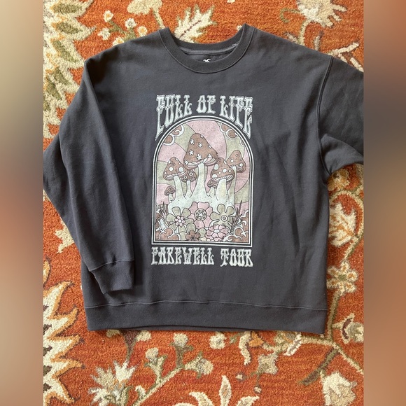 Hollister Brand new with tags crewneck graphic sweater with mushrooms - Picture 6 of 6